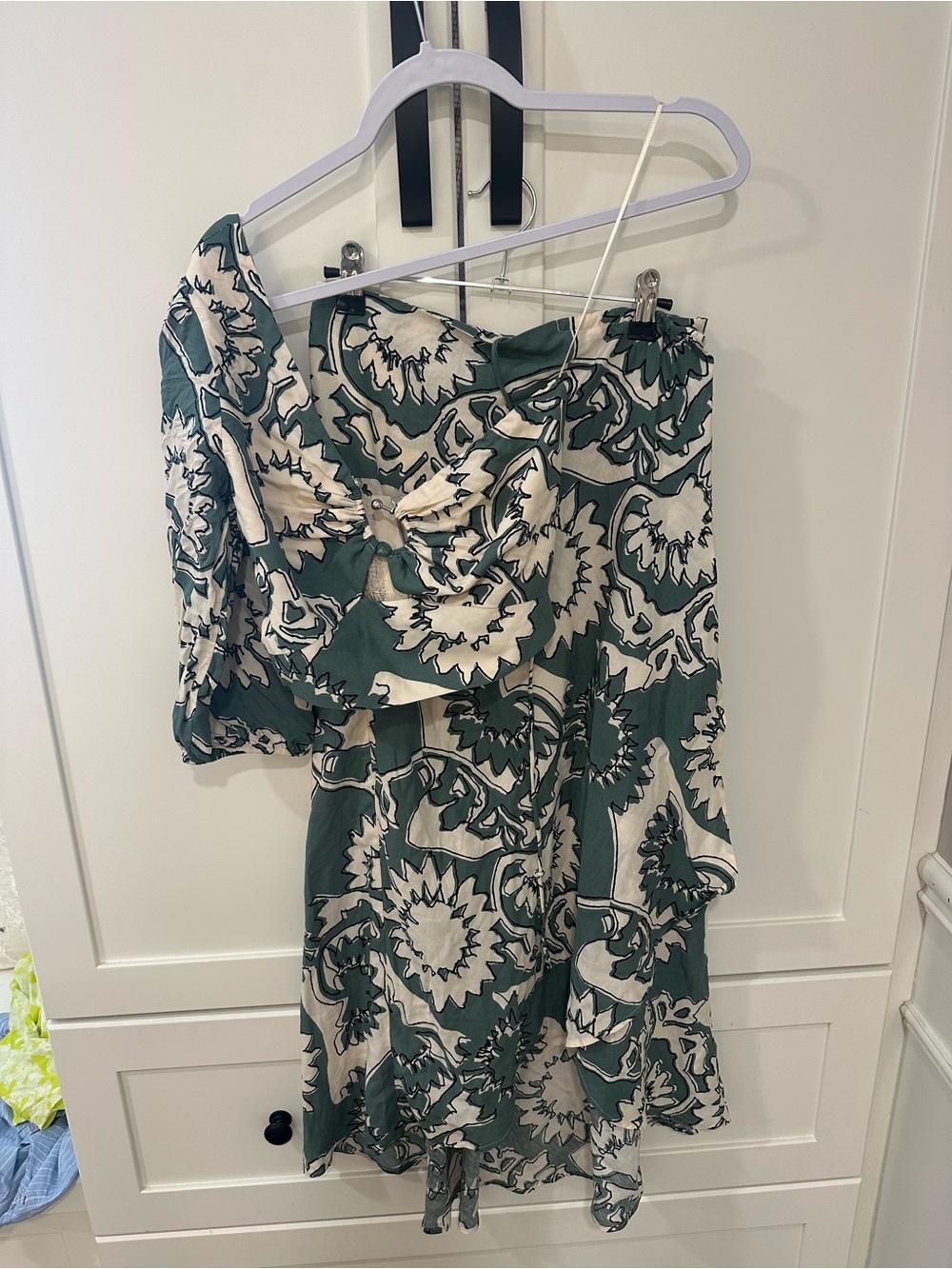 ba&sh Green and Cream One-Shoulder Printed skirt set